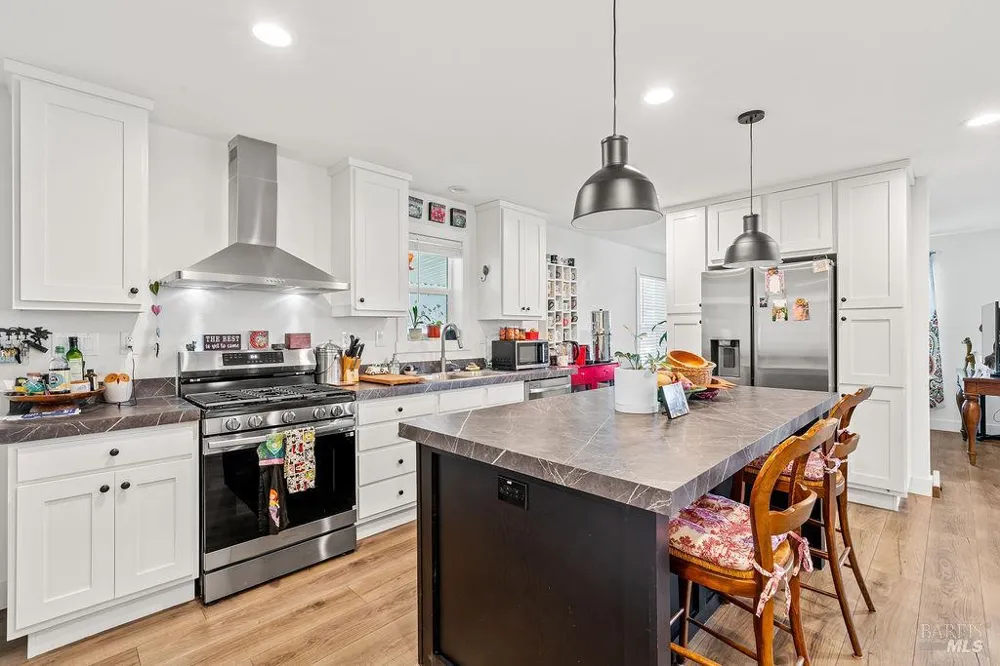162 Redwing Drive Santa Rosa, CA 95409