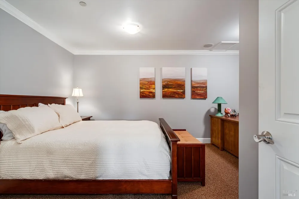 26 Old Coach Road Napa, CA 94558