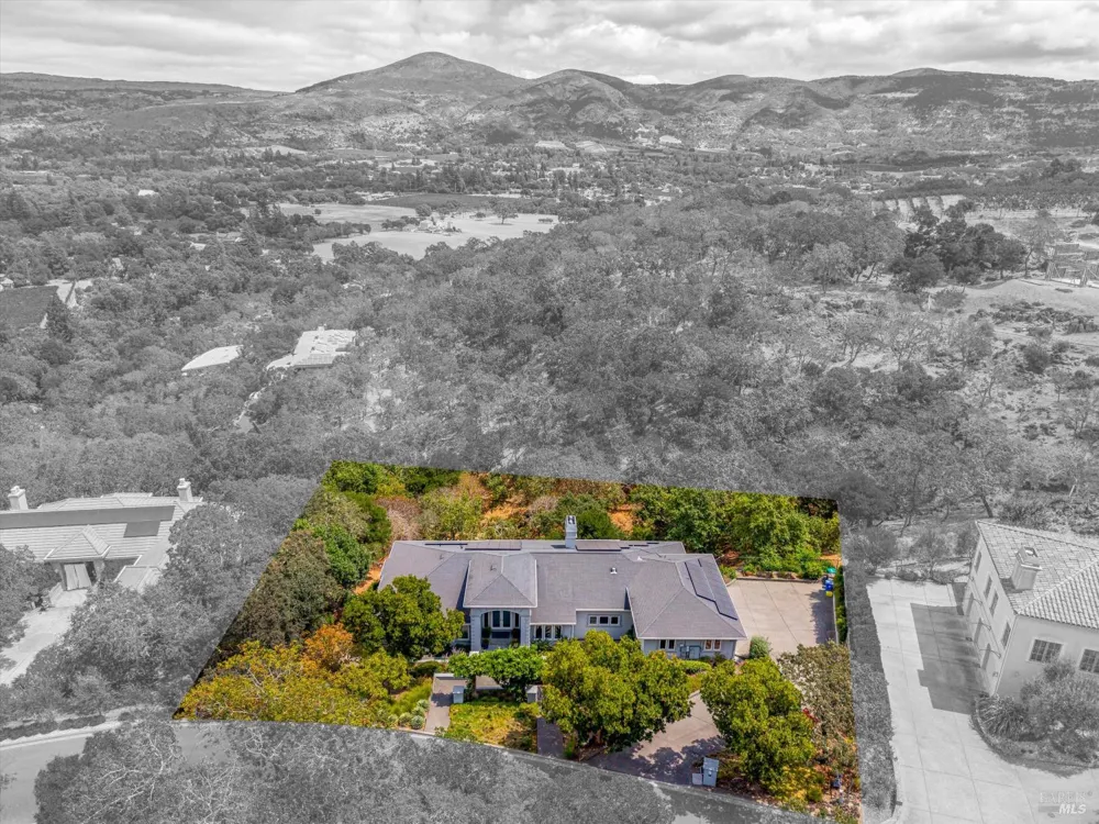 26 Old Coach Road Napa, CA 94558