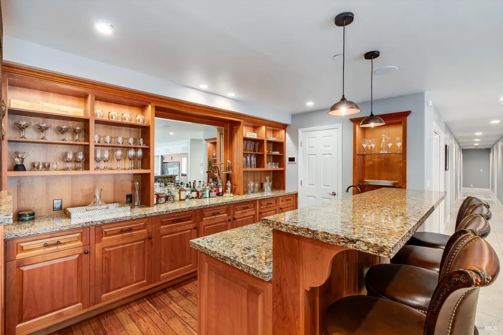 26 Old Coach Road Napa, CA 94558