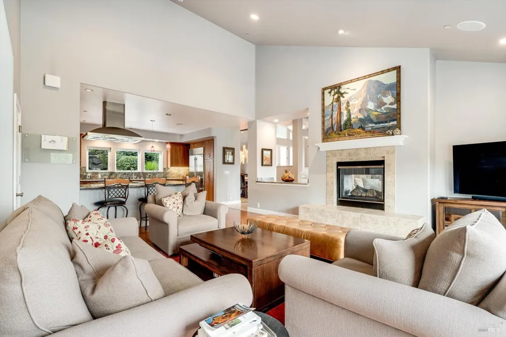 26 Old Coach Road Napa, CA 94558