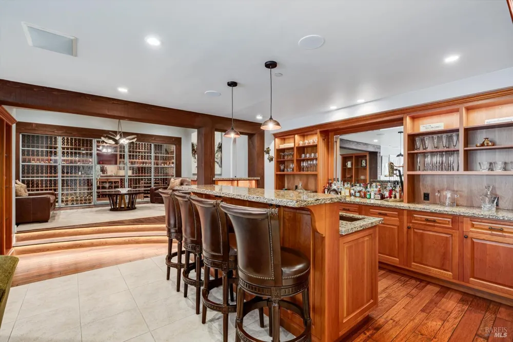 26 Old Coach Road Napa, CA 94558