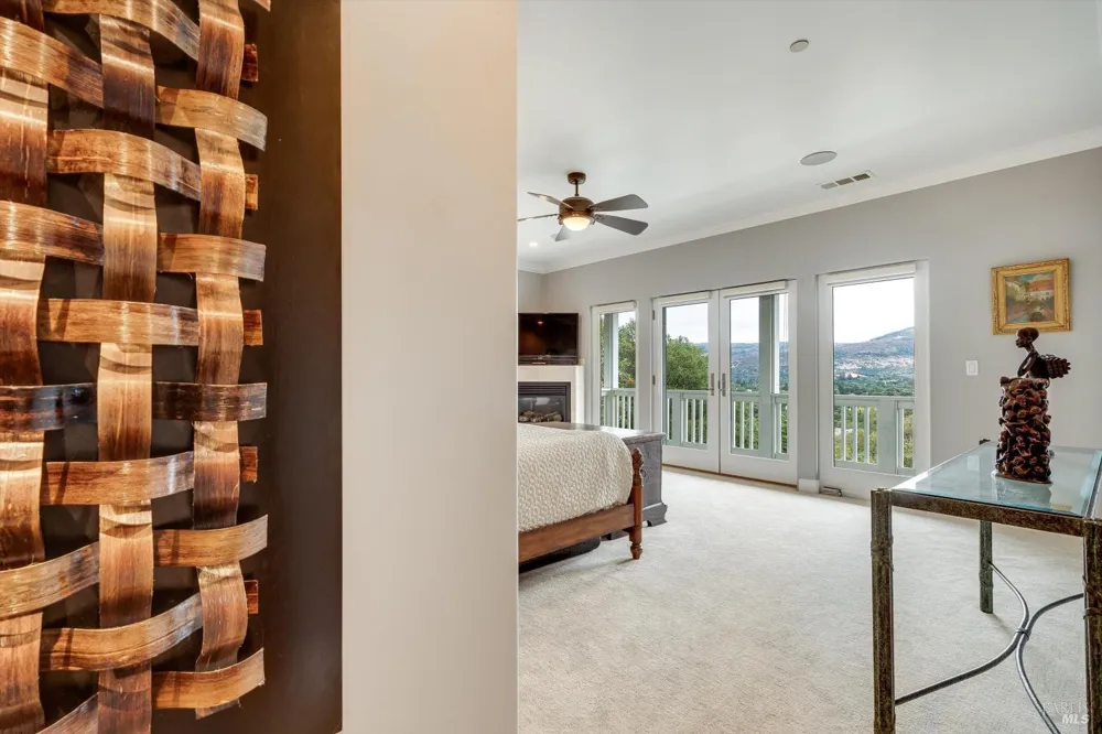 26 Old Coach Road Napa, CA 94558
