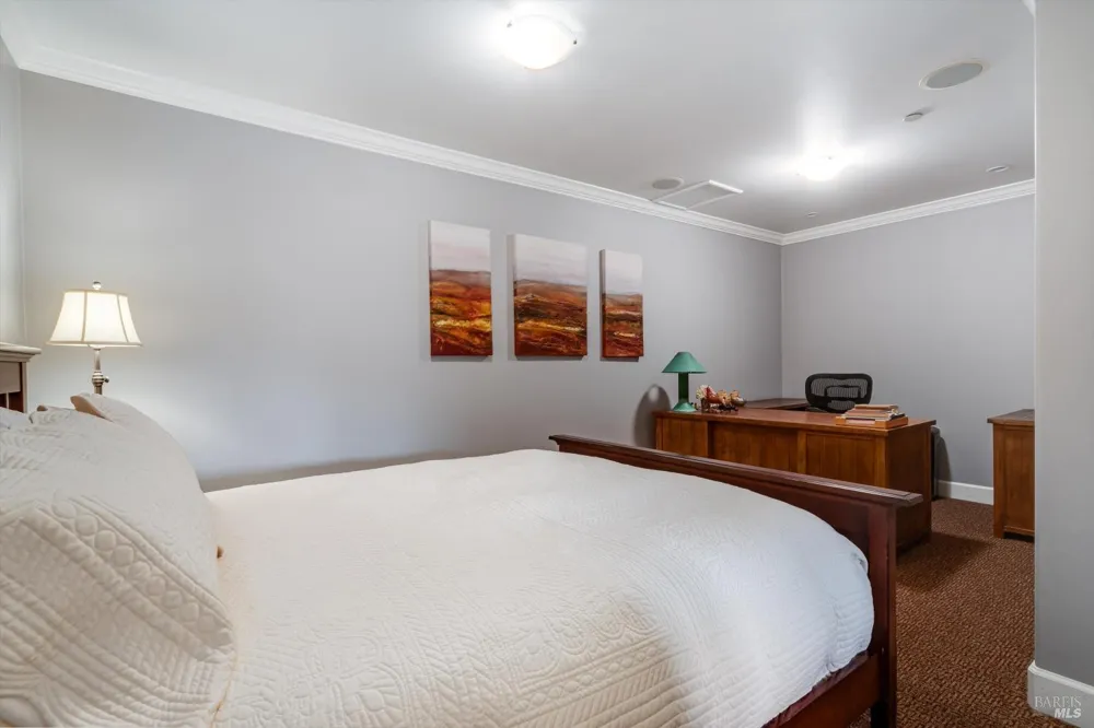 26 Old Coach Road Napa, CA 94558