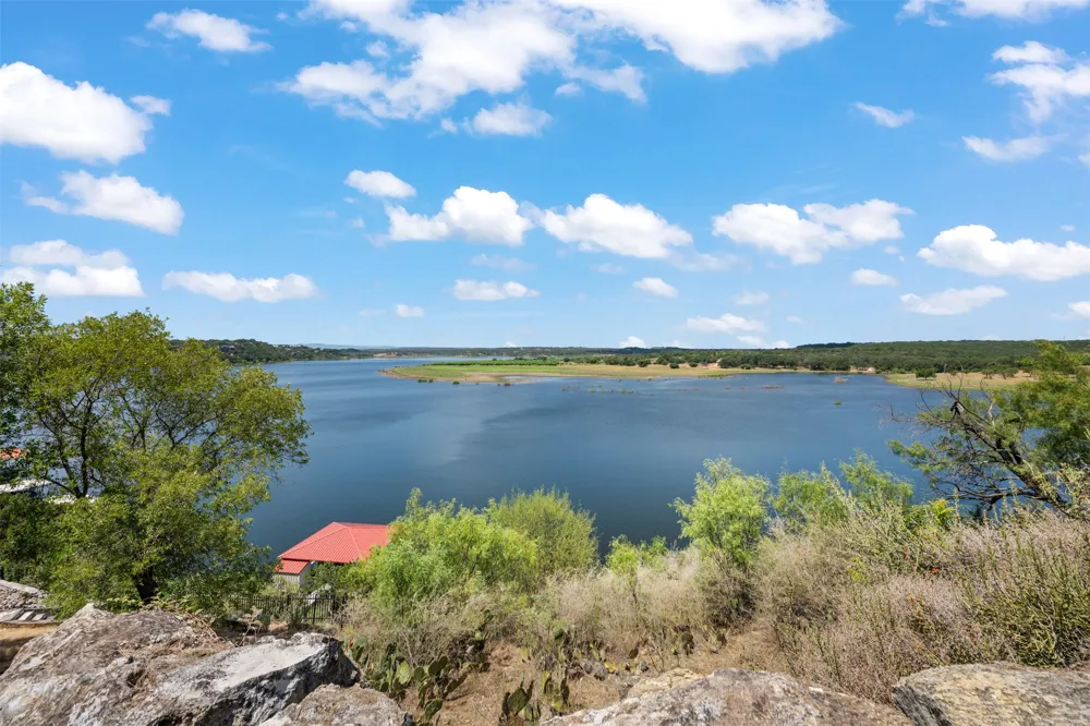 335 Harbor Drive Spicewood, TX 78669