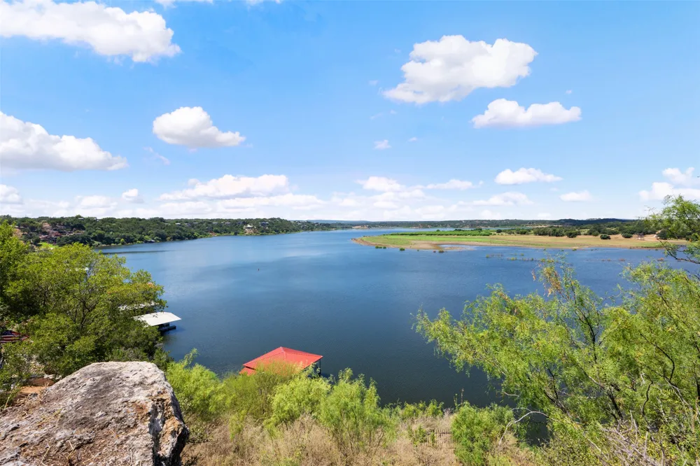 335 Harbor Drive Spicewood, TX 78669