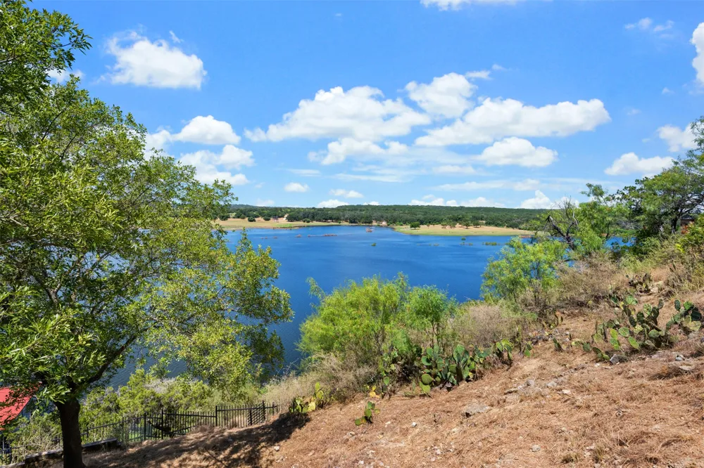 335 Harbor Drive Spicewood, TX 78669