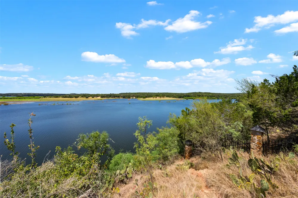 335 Harbor Drive Spicewood, TX 78669