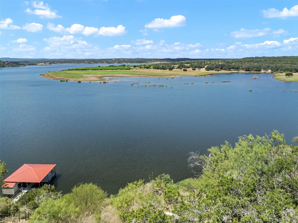 335 Harbor Drive Spicewood, TX 78669