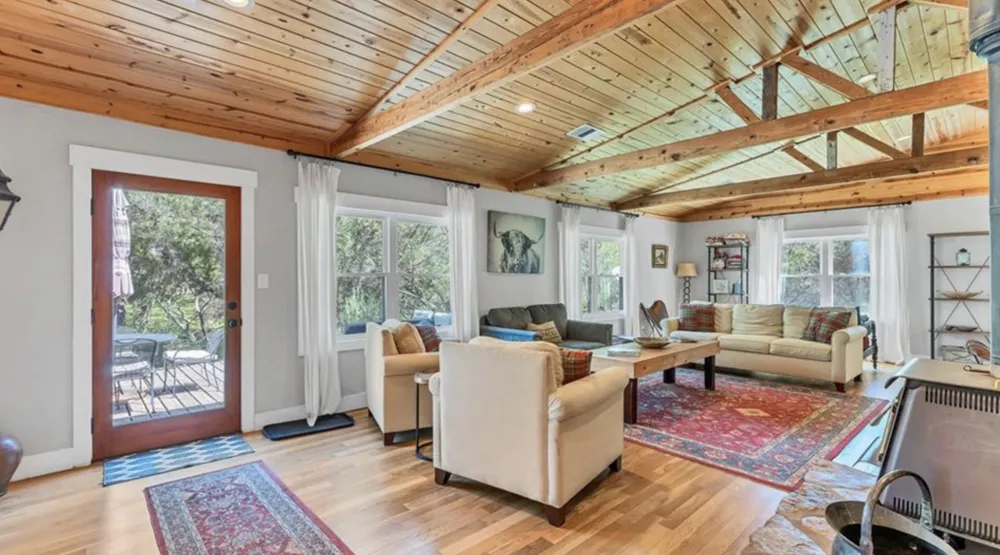 606 Deer Creek Cove Wimberley, TX 78676