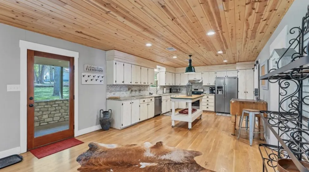 606 Deer Creek Cove Wimberley, TX 78676