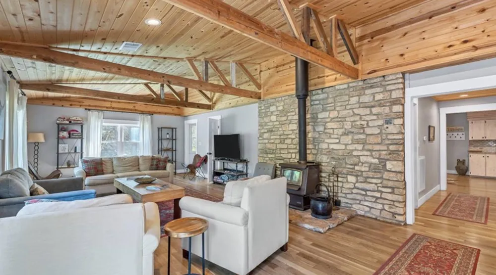 606 Deer Creek Cove Wimberley, TX 78676