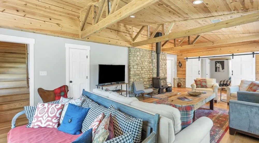 606 Deer Creek Cove Wimberley, TX 78676