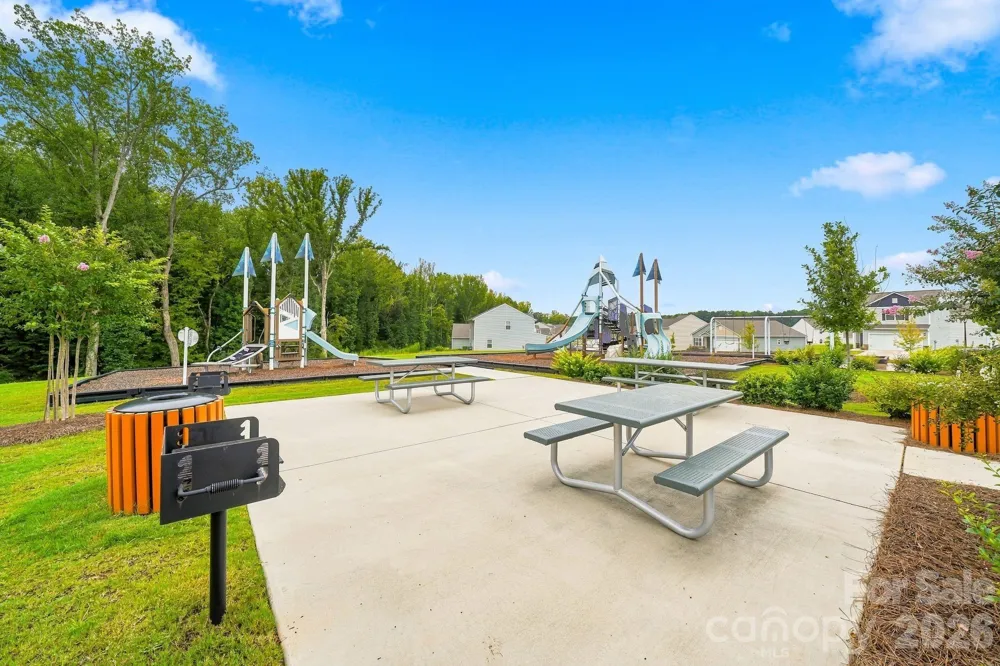 3325 Brighton Drive Gastonia, NC 28052