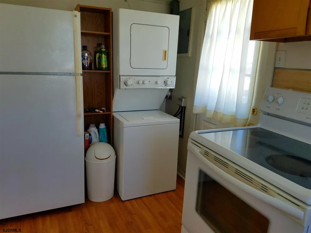 101B N Wilson Ave Margate, NJ 08402