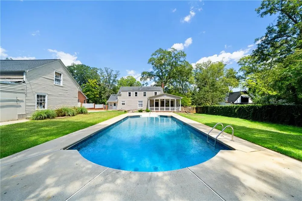 711 Maple Drive Griffin, GA 30224