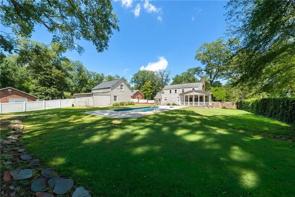 711 Maple Drive Griffin, GA 30224