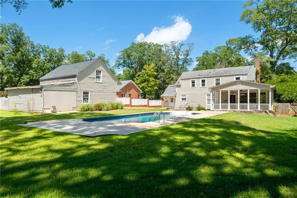 711 Maple Drive Griffin, GA 30224