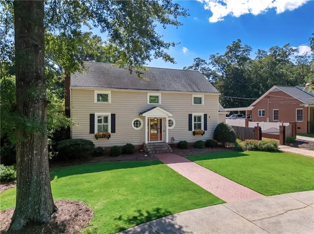 711 Maple Drive Griffin, GA 30224