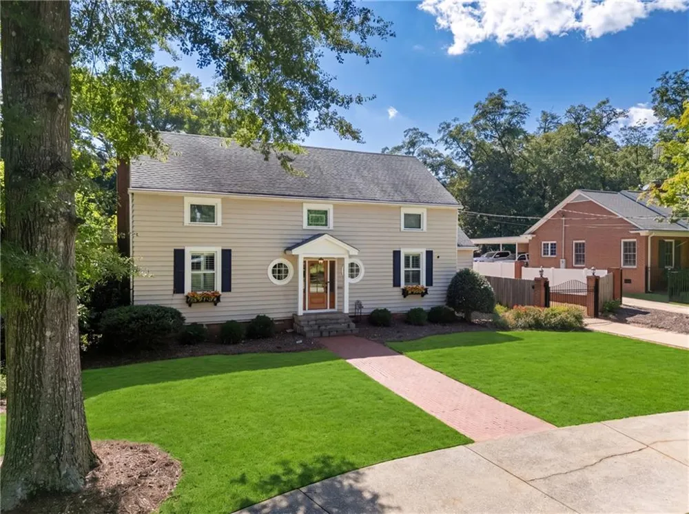 711 Maple Drive Griffin, GA 30224