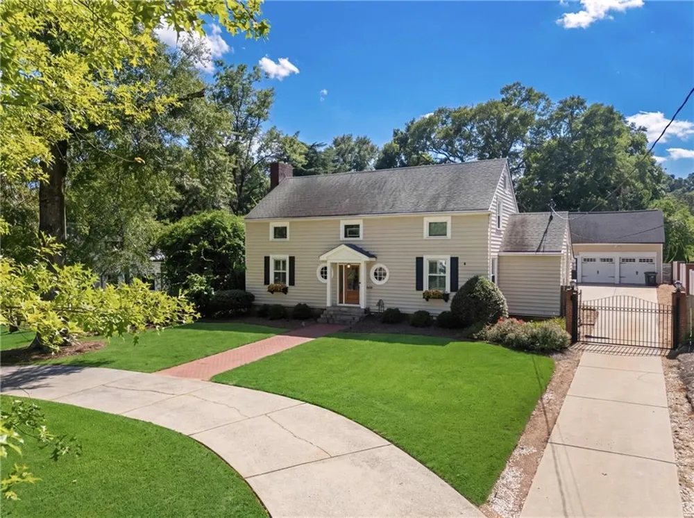 711 Maple Drive Griffin, GA 30224