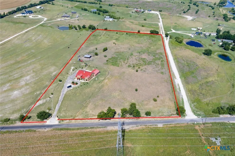 2103 CR 320 Granger, TX 76530