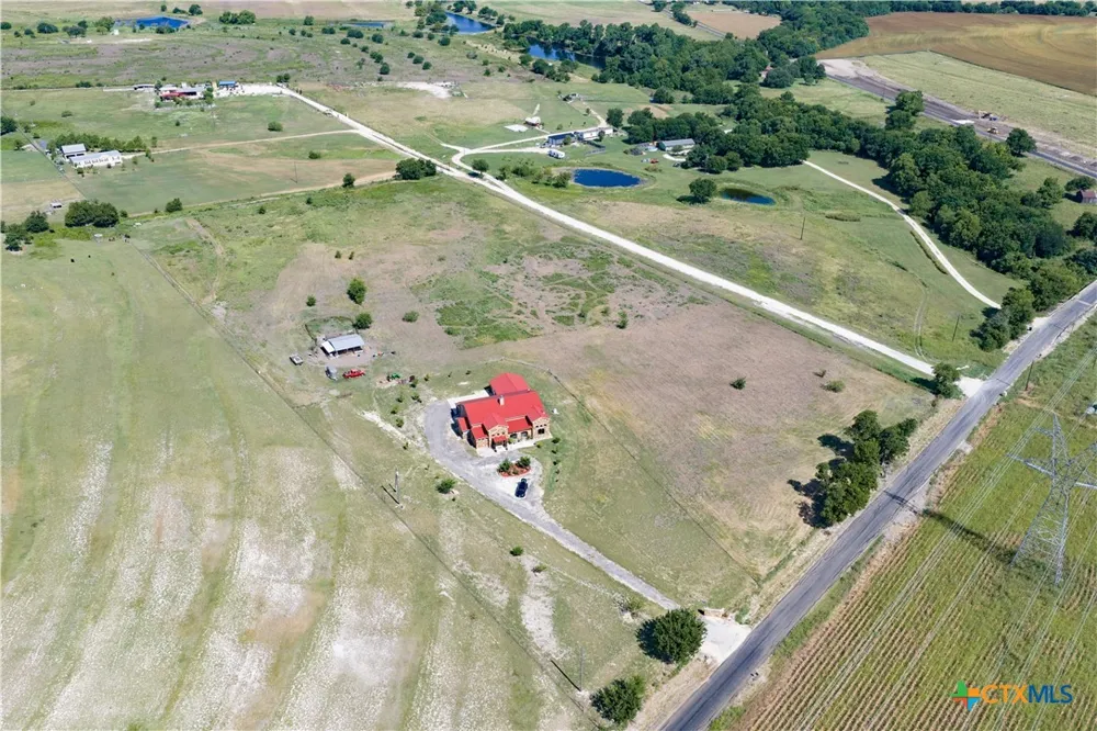 2103 CR 320 Granger, TX 76530