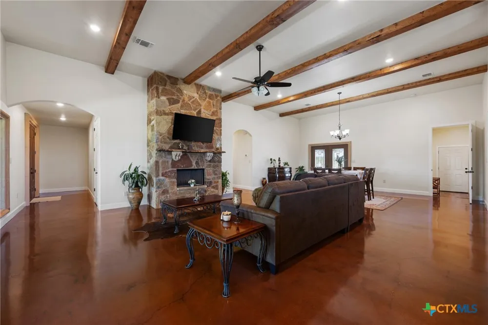 2103 CR 320 Granger, TX 76530