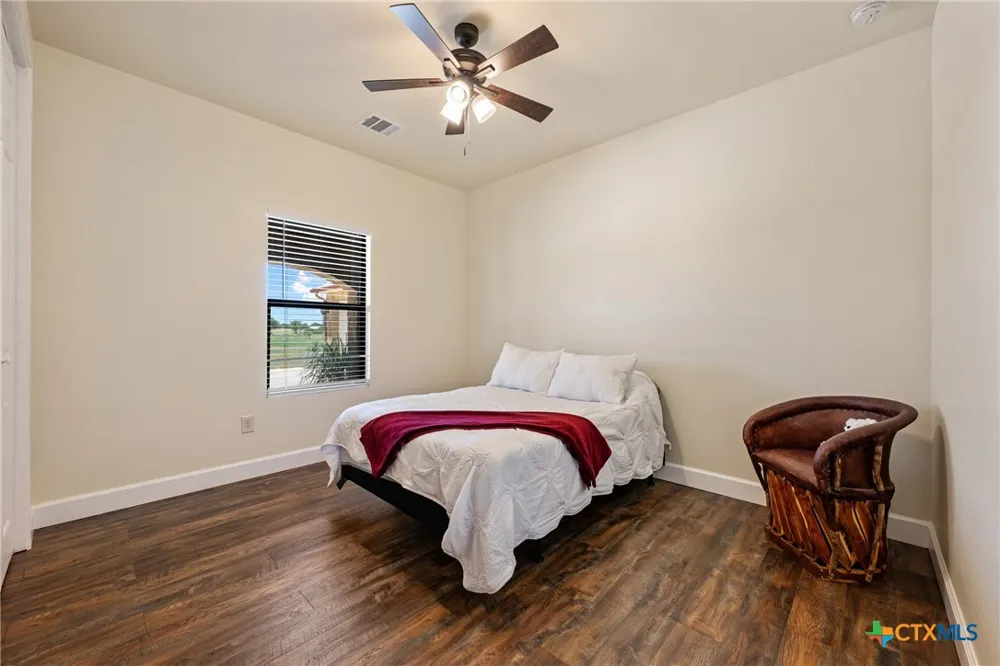 2103 CR 320 Granger, TX 76530