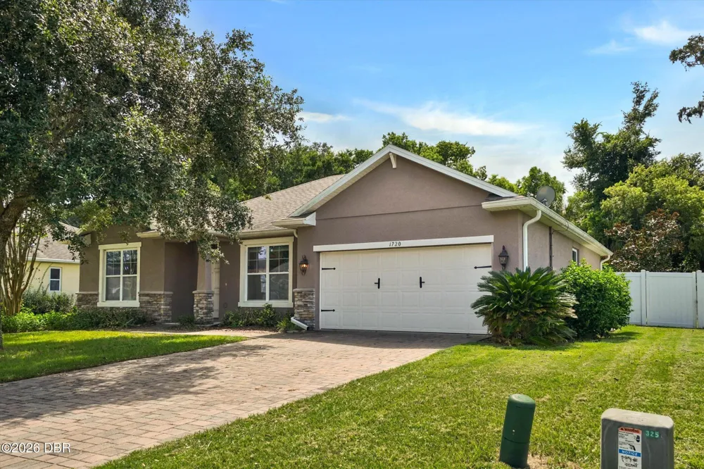 1720 Lady Fern Trail Deland, FL 32720