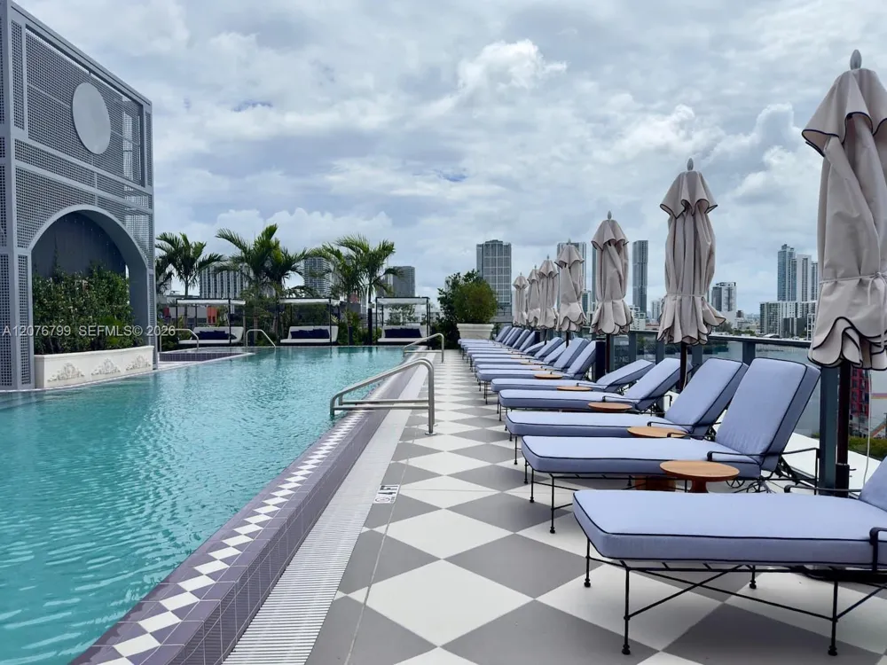2700 NW 2nd Ave #445 Miami, FL 33127
