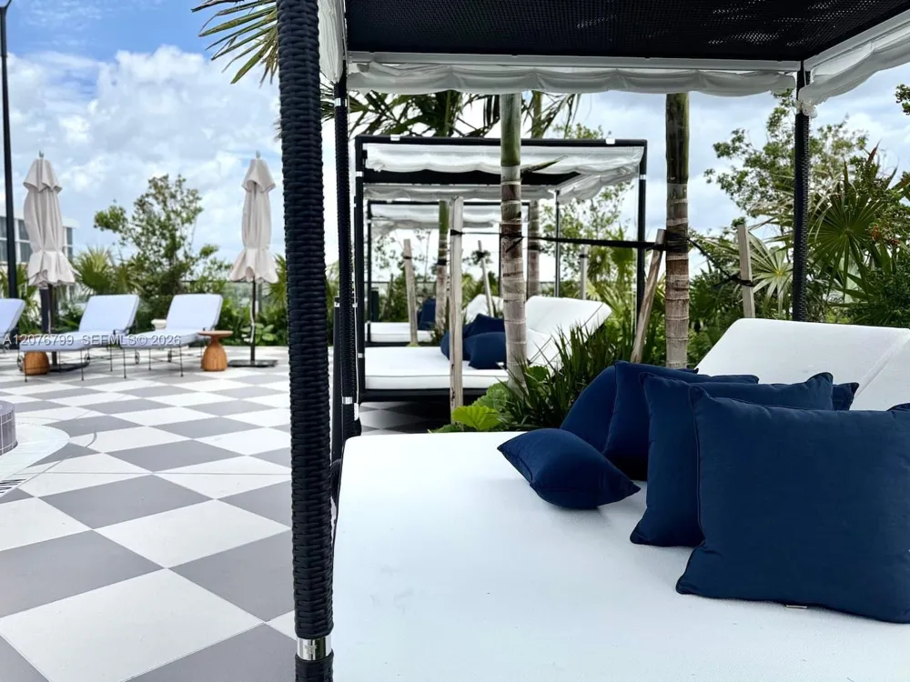 2700 NW 2nd Ave #445 Miami, FL 33127