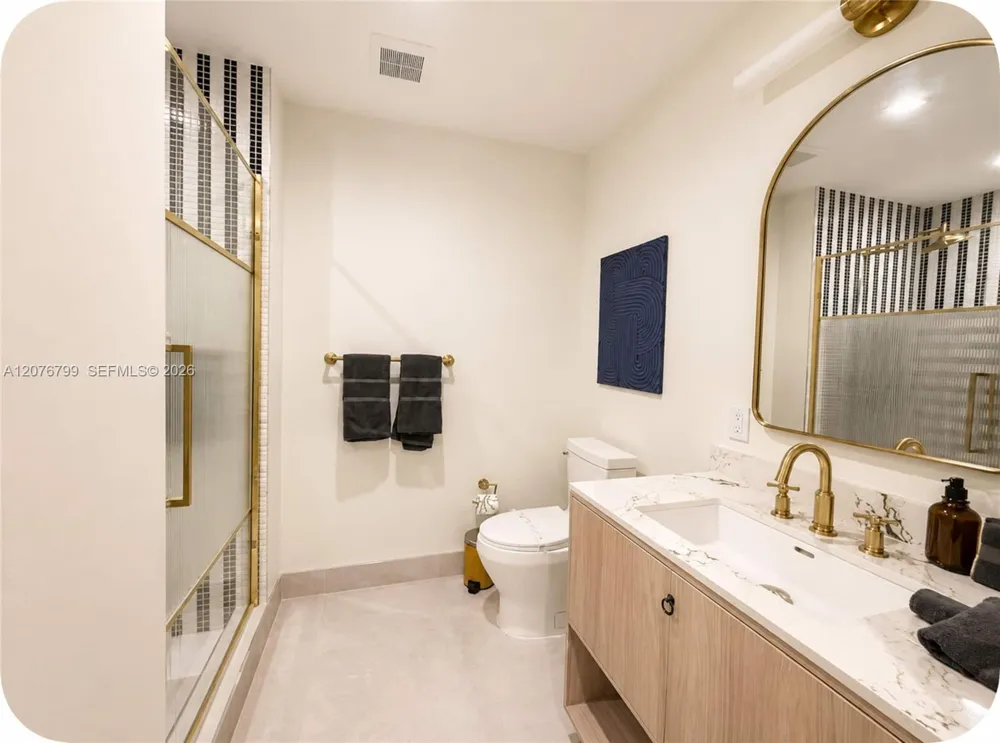 2700 NW 2nd Ave #445 Miami, FL 33127