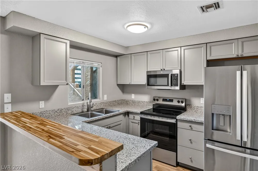 2243 Aspen Mirror Way #102 Laughlin, NV 89029