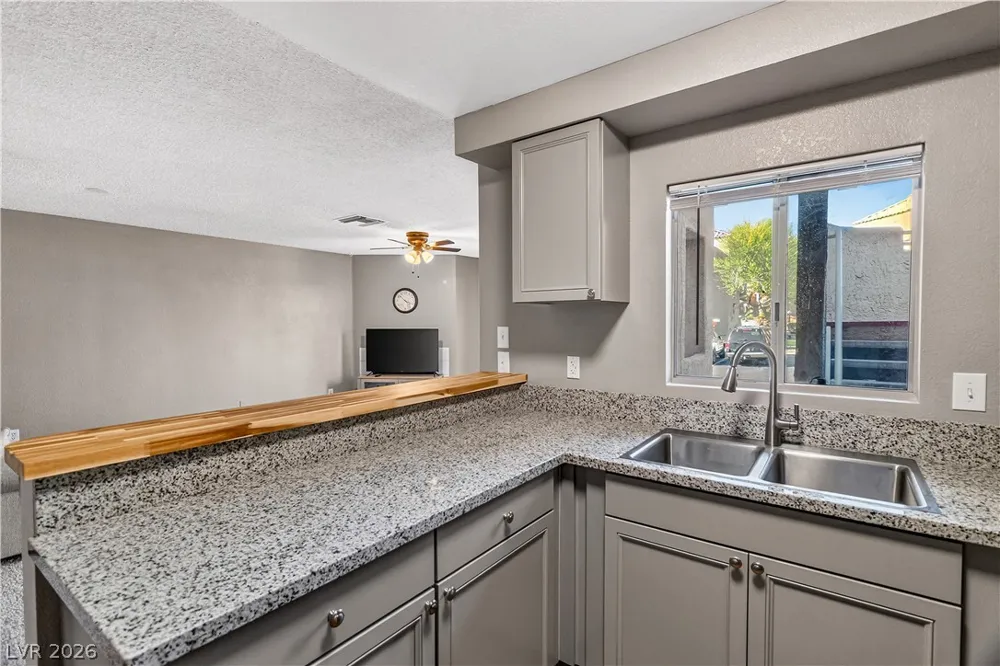 2243 Aspen Mirror Way #102 Laughlin, NV 89029