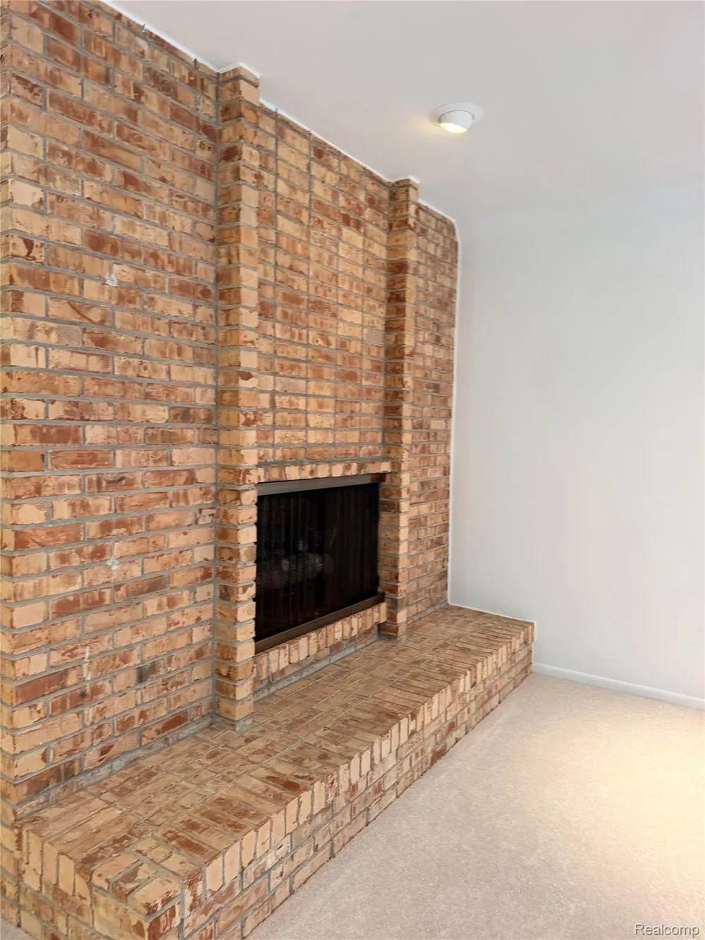 2011 Bordeaux Street West Bloomfield Charter Township, MI 48323