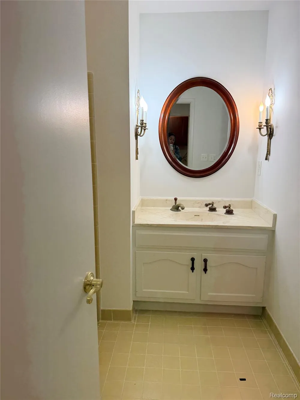 2011 Bordeaux Street West Bloomfield Charter Township, MI 48323
