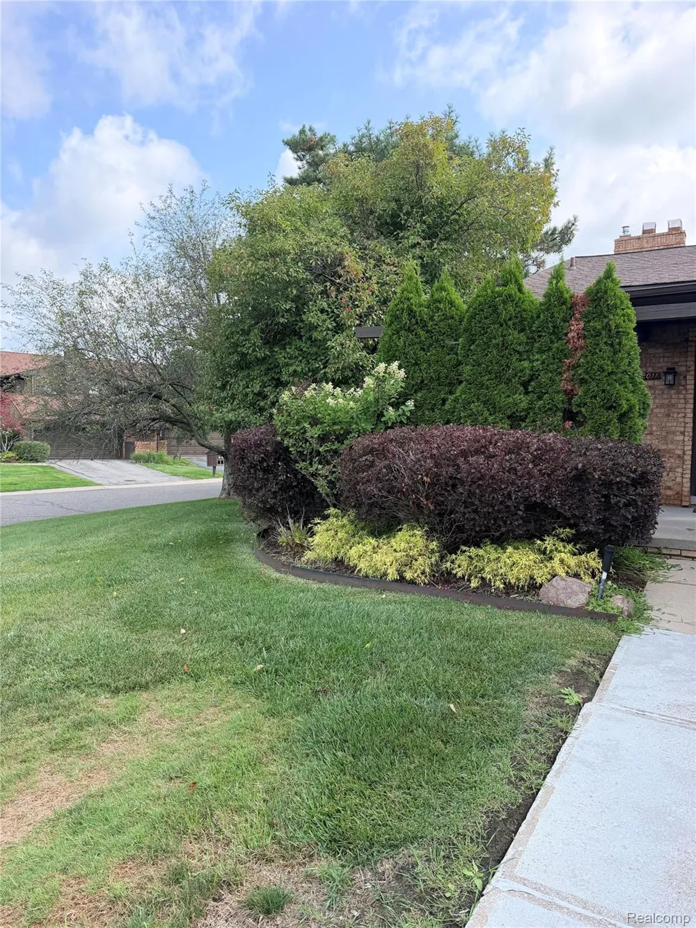 2011 Bordeaux Street West Bloomfield Charter Township, MI 48323