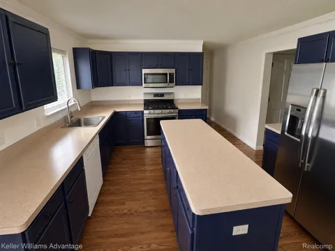 2803 Reflection Avenue