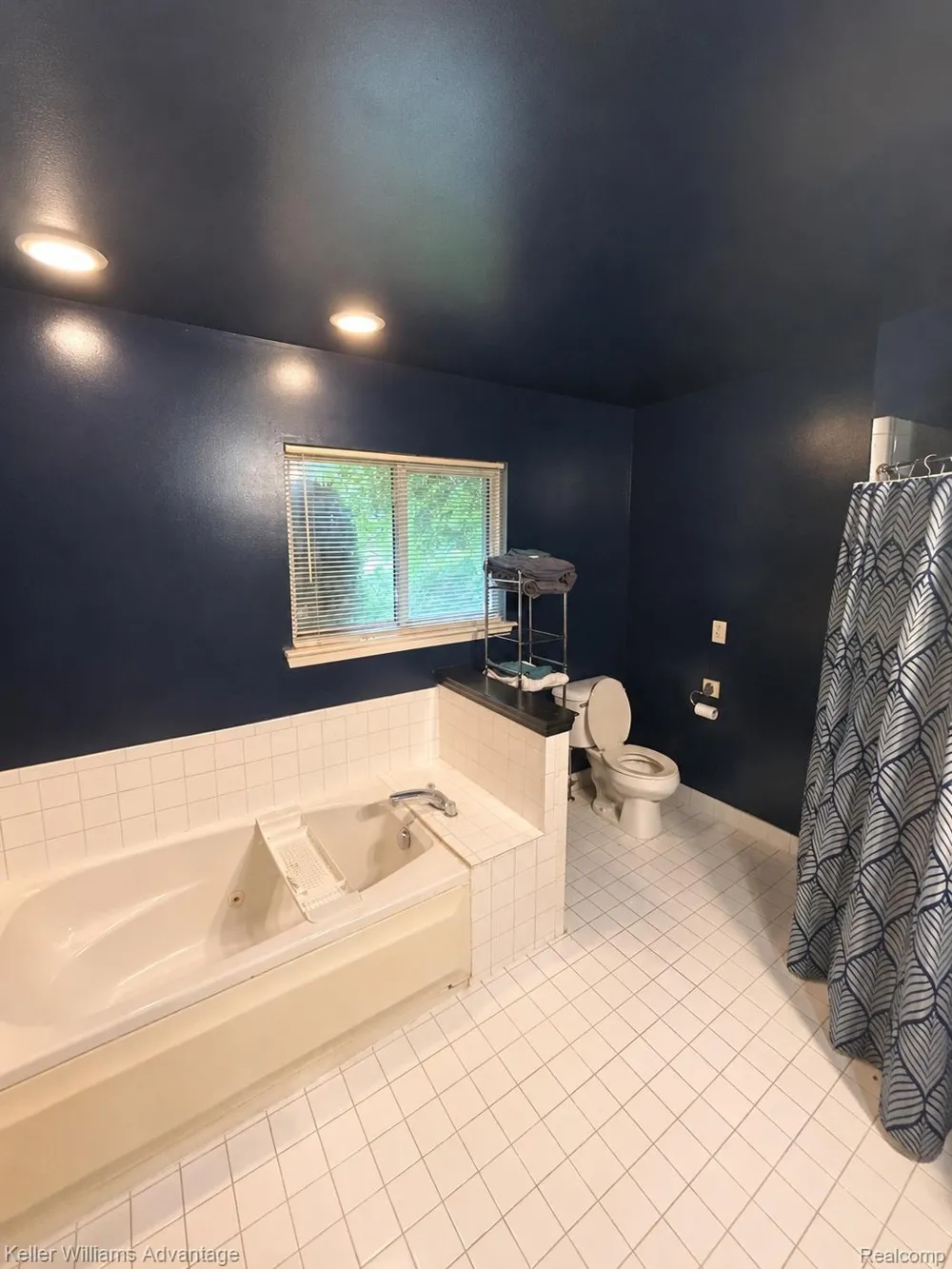 2803 Reflection Avenue Waterford Charter Township, MI 48328