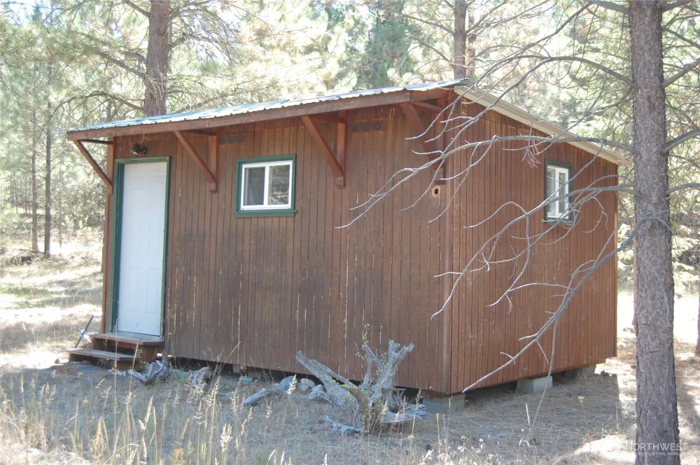 144 Cheif Joseph Trail Riverside, WA 98849