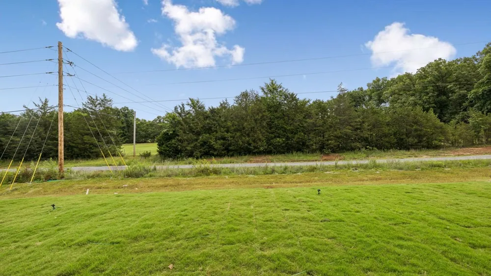 4325 Scarlet Court Columbia, TN 38401