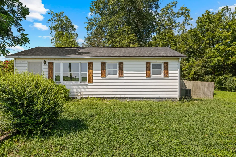 621 Dixon Branch Rd Loretto, TN 38469
