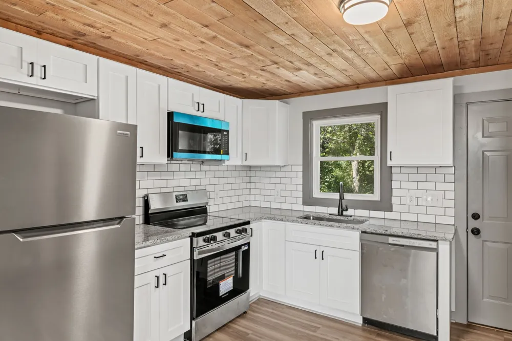 621 Dixon Branch Rd Loretto, TN 38469