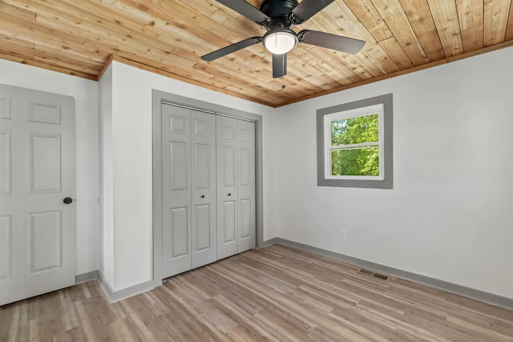 621 Dixon Branch Rd Loretto, TN 38469