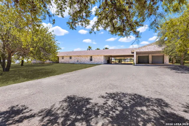 446 Quail Hollow Adkins, TX 78101