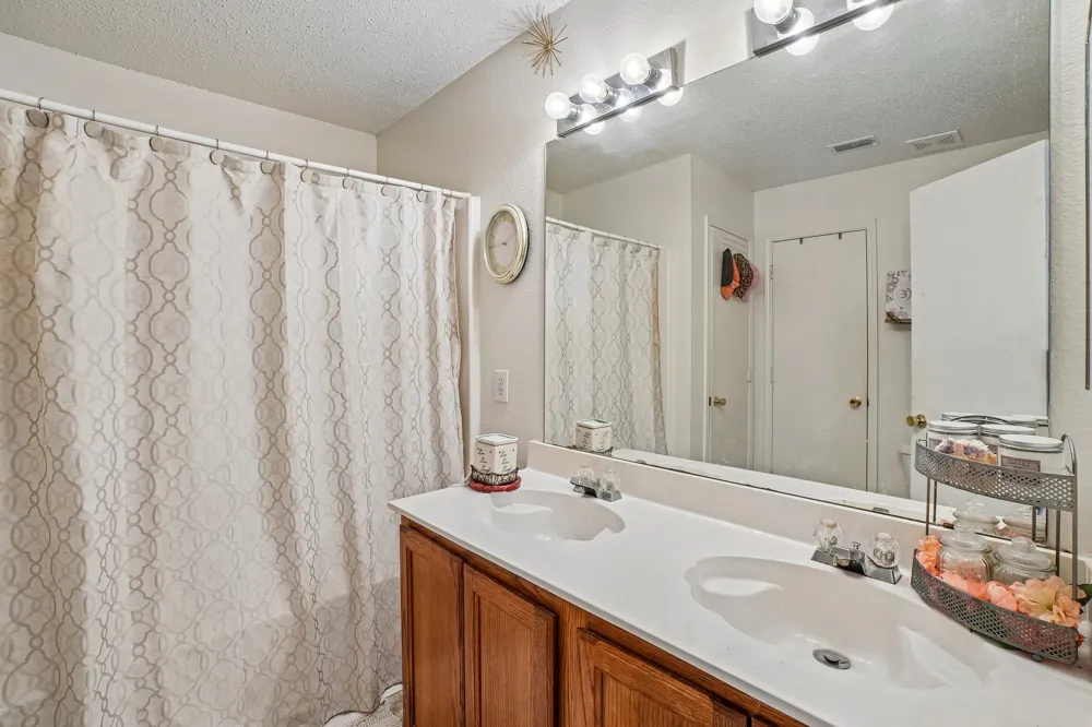 659 Pondview Drive Cedar Hill, TX 75104