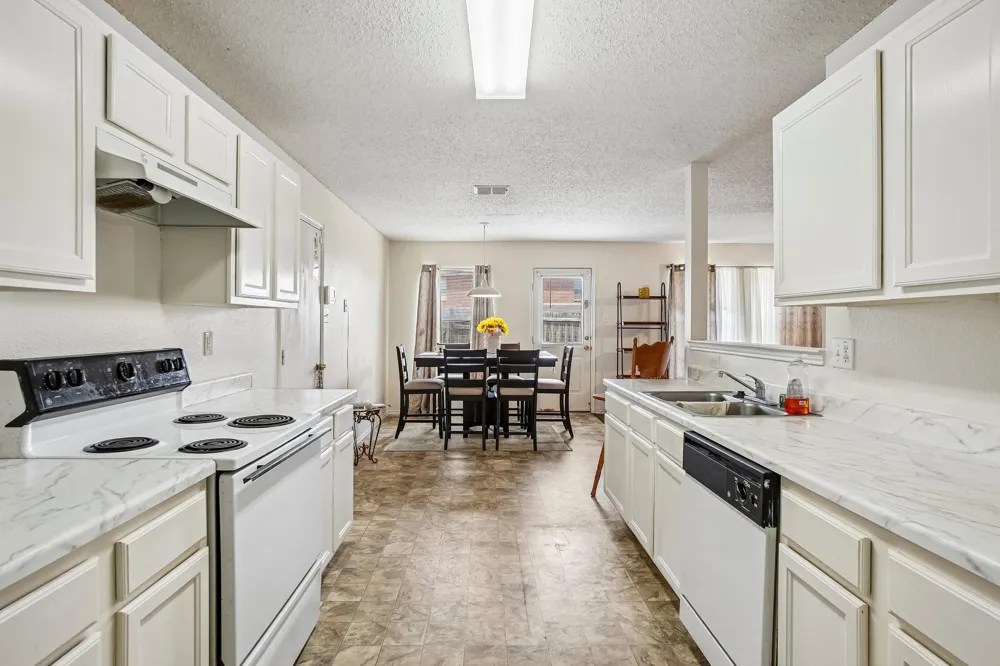 659 Pondview Drive Cedar Hill, TX 75104