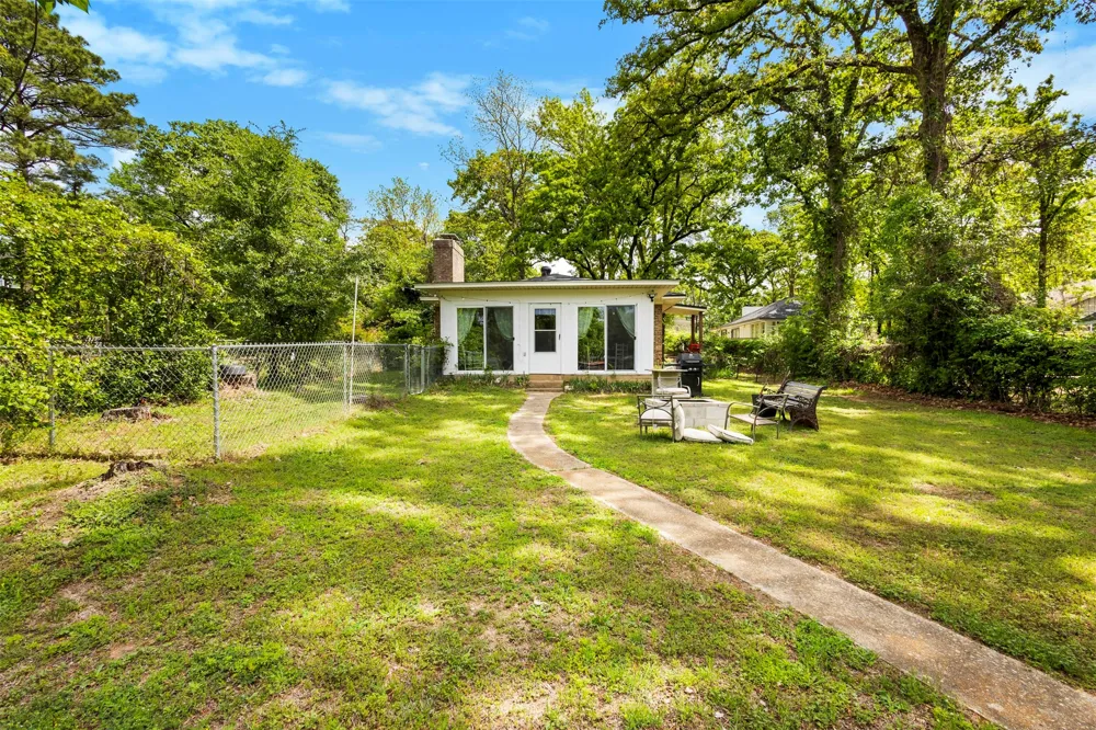 111 Island Park Drive Gun Barrel City, TX 75156