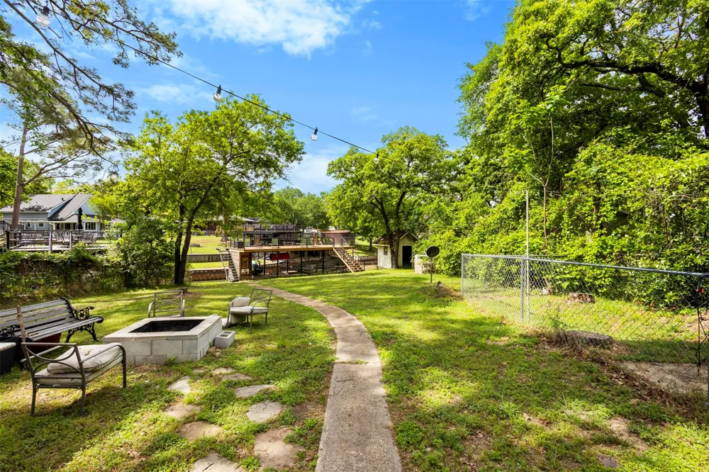 111 Island Park Drive Gun Barrel City, TX 75156